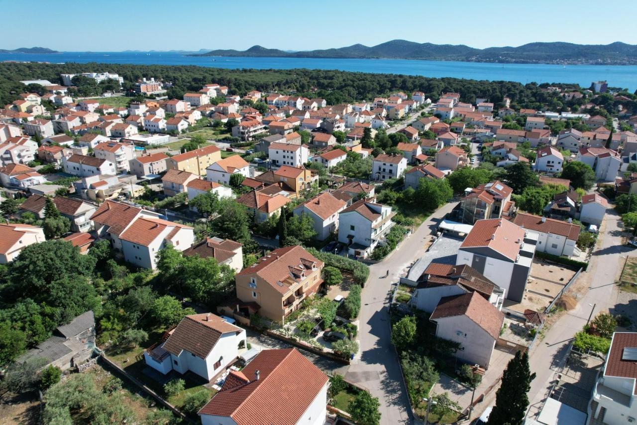 Apartments And Rooms Sinka Biograd Na Moru Exterior foto