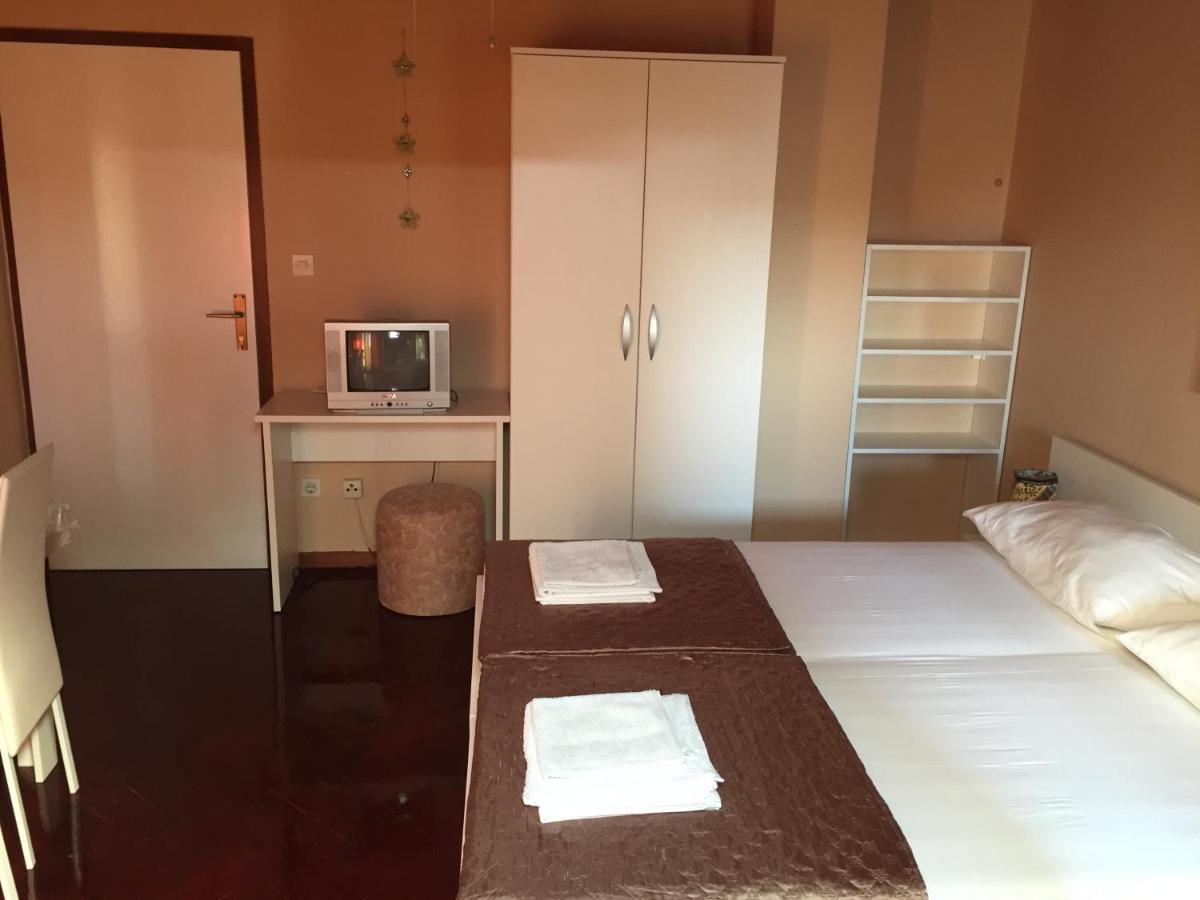 Apartments And Rooms Sinka Biograd Na Moru Exterior foto